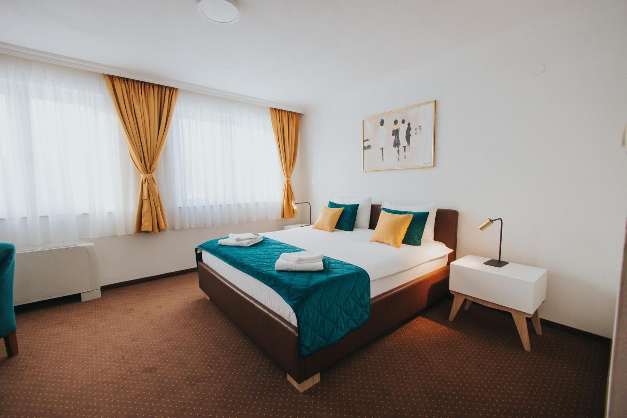 Hotel Brcko Gas Doboj Bagian luar foto